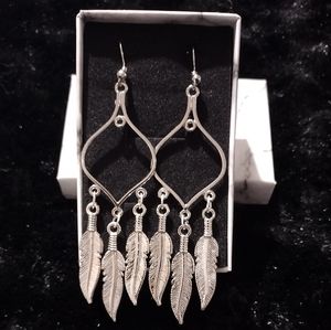 Handmade Dangle Earrings (feathers)